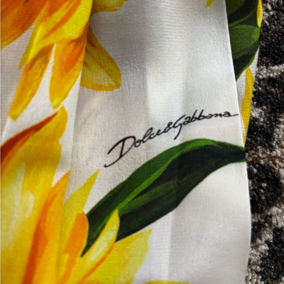 Dolce Gabanna Sunflower Pleated Skirt - Picture 3 of 4